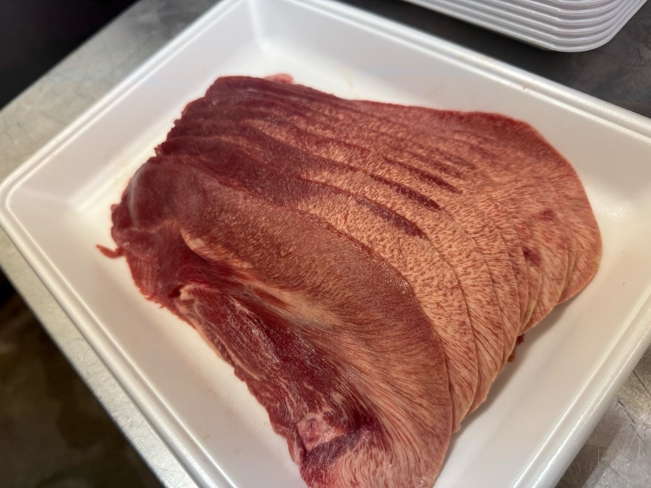 牛タン一本まるごとスライス 500g