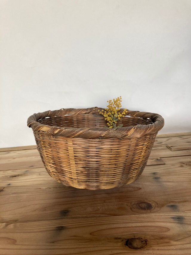 ヴィンテージの竹籠