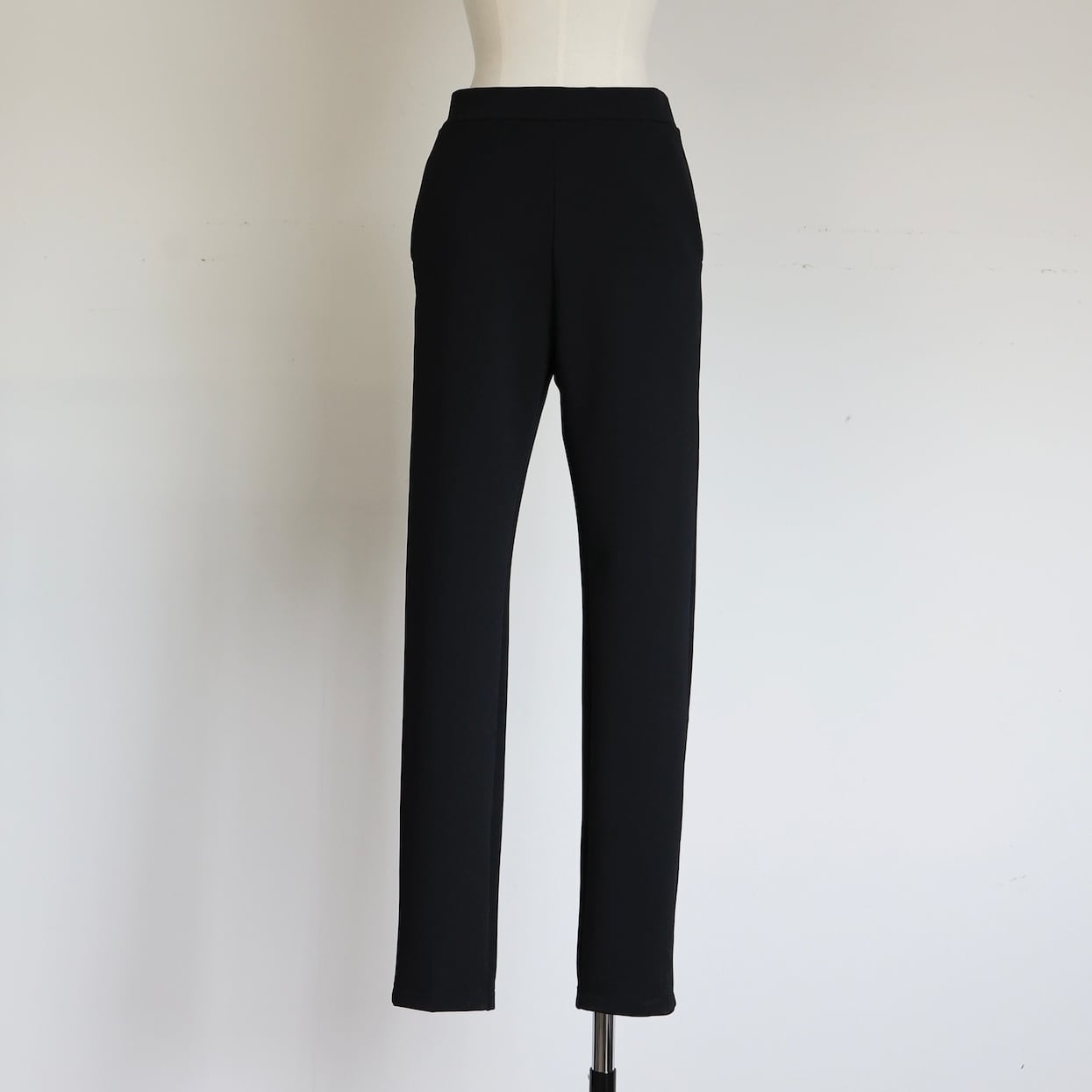 専用です！Gypsohila Floret Pants ブラック　新品　タグ付き 専用です！Gypsohila Floret Pants ブラック 新品 タグ付き ボトムス