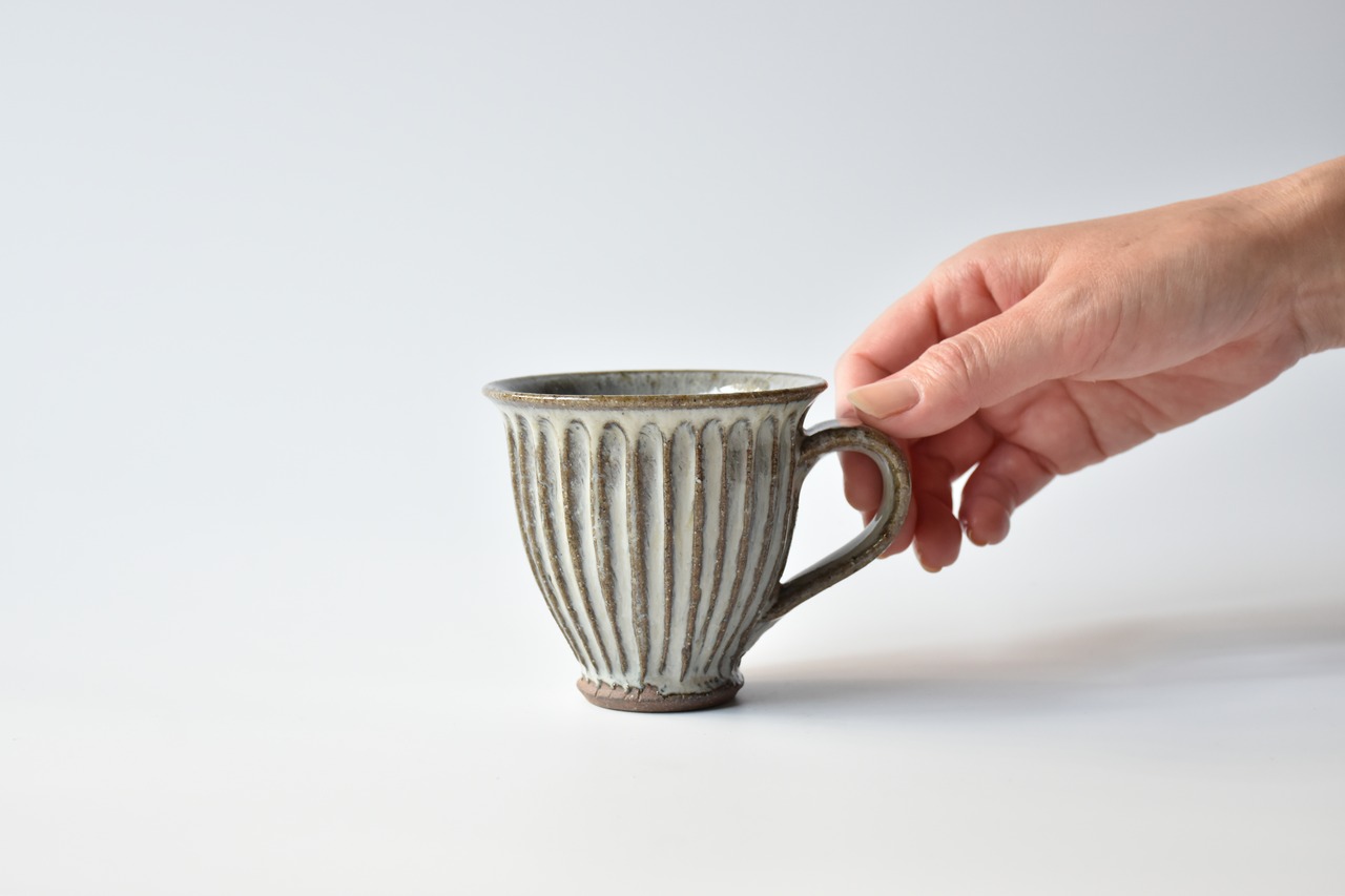 小代瑞穂窯 / 福田るい : しのぎマグカップ 青 草紋しのぎ