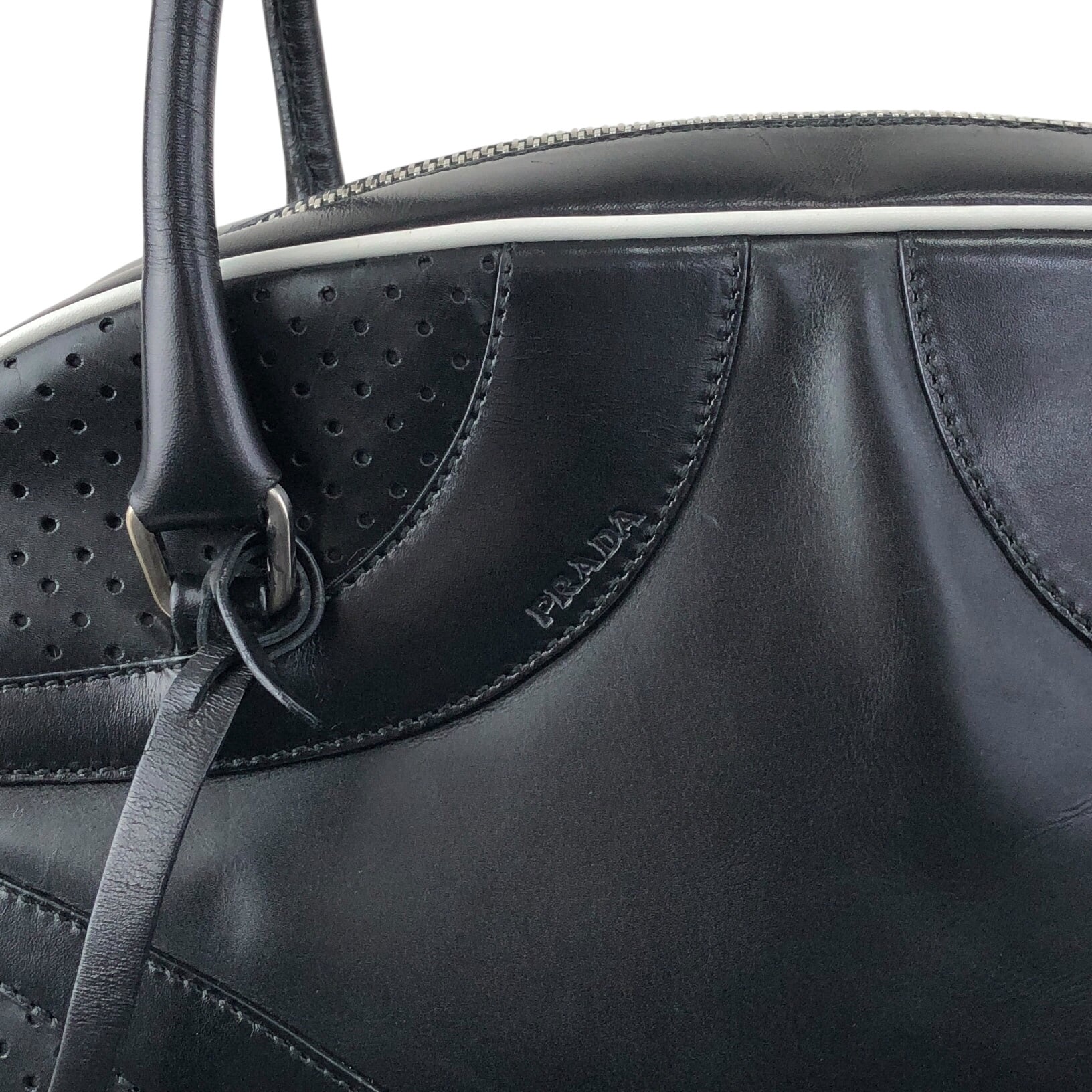 ⭐️PRADAプラダ⭐️ボーリングバッグ⭐️ミニボストン⭐️パンチングレザー‼️ブラック PRADA プラダ ハンドバッグ ブラック カデナ パンチング レザー ミニ