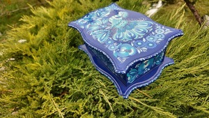 ペトリキウカ塗りのジュエリーボックス 24cm（ティモシェンコ作）ウクライナ製