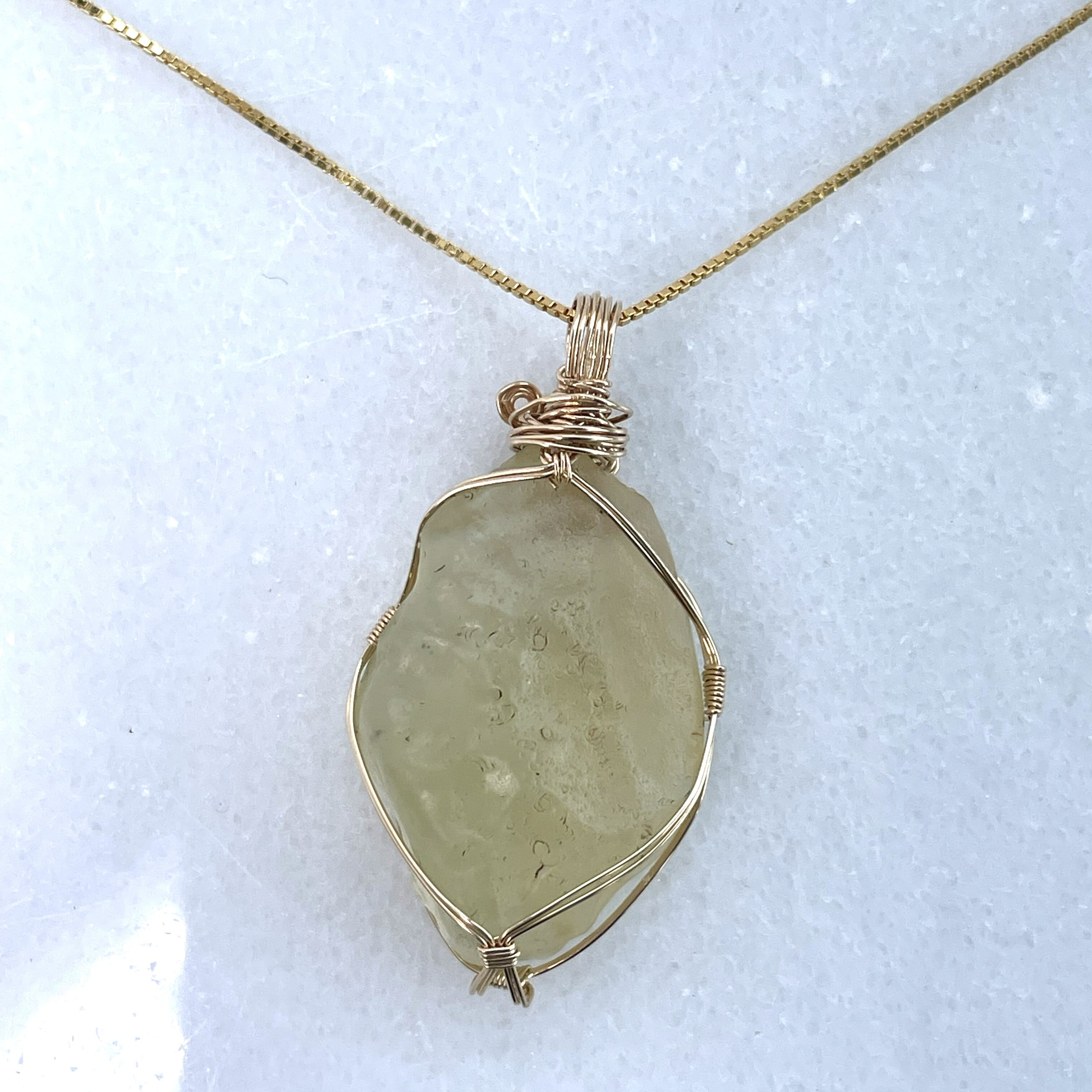 《サン・オラクル》 【未来を照らし、成功の流れを呼び込む】 リビアングラス　☆Temple Codes of Egypt — 神殿に刻まれた覚醒のコード☆ワイヤージュエリー