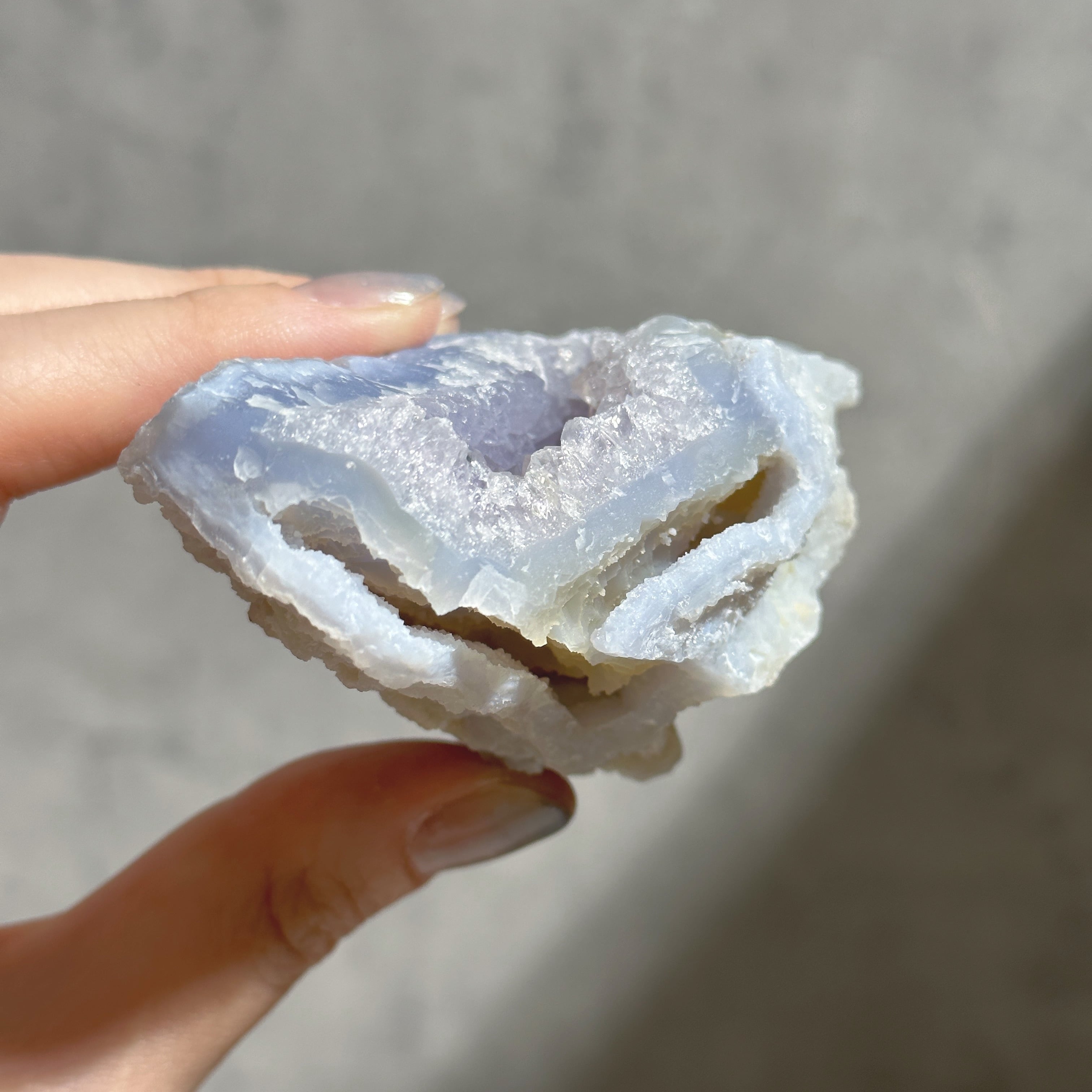 ブルーカルセドニー 原石52◇ Blue Chalcedony ◇天然石・鉱物