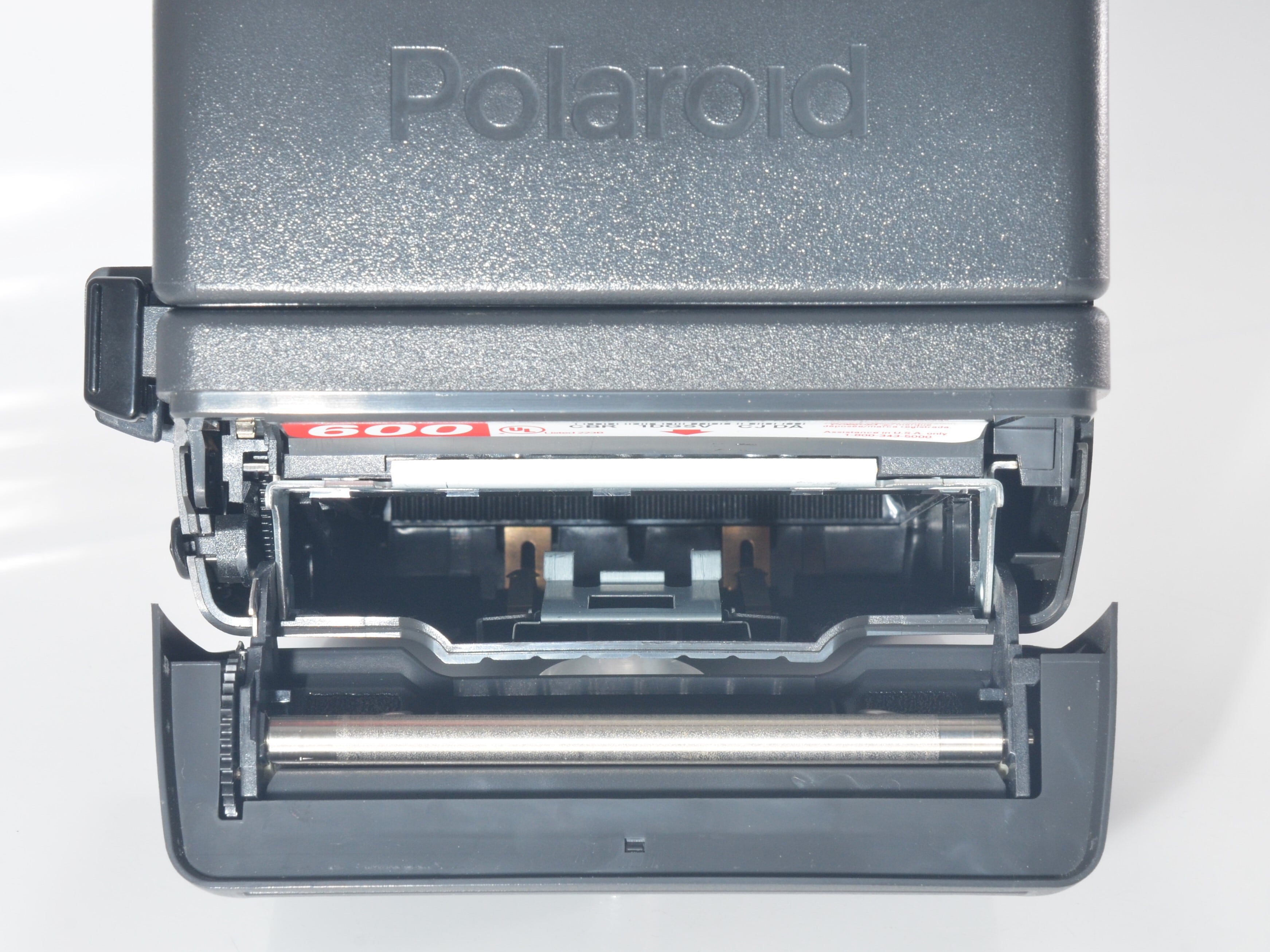 ポラロイド OneStep VersionⅡ ポラロイド、「OneStep シリーズ」にさわやかなホワイト基調の新色2