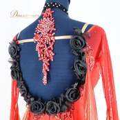 社交ダンス 衣装 スタンダードドレス ドレス ワンピース スタンダード 赤 黒 フロート 光沢 薔薇 花 高級感 上品 デモ 競技 ダンス パーティ ブラック系 レッド系 in the MOOD インザムード 日本製 スカート2枚重ね おしゃれ ボリューム おしゃれなデザイン 発表会 フォーマル レディース