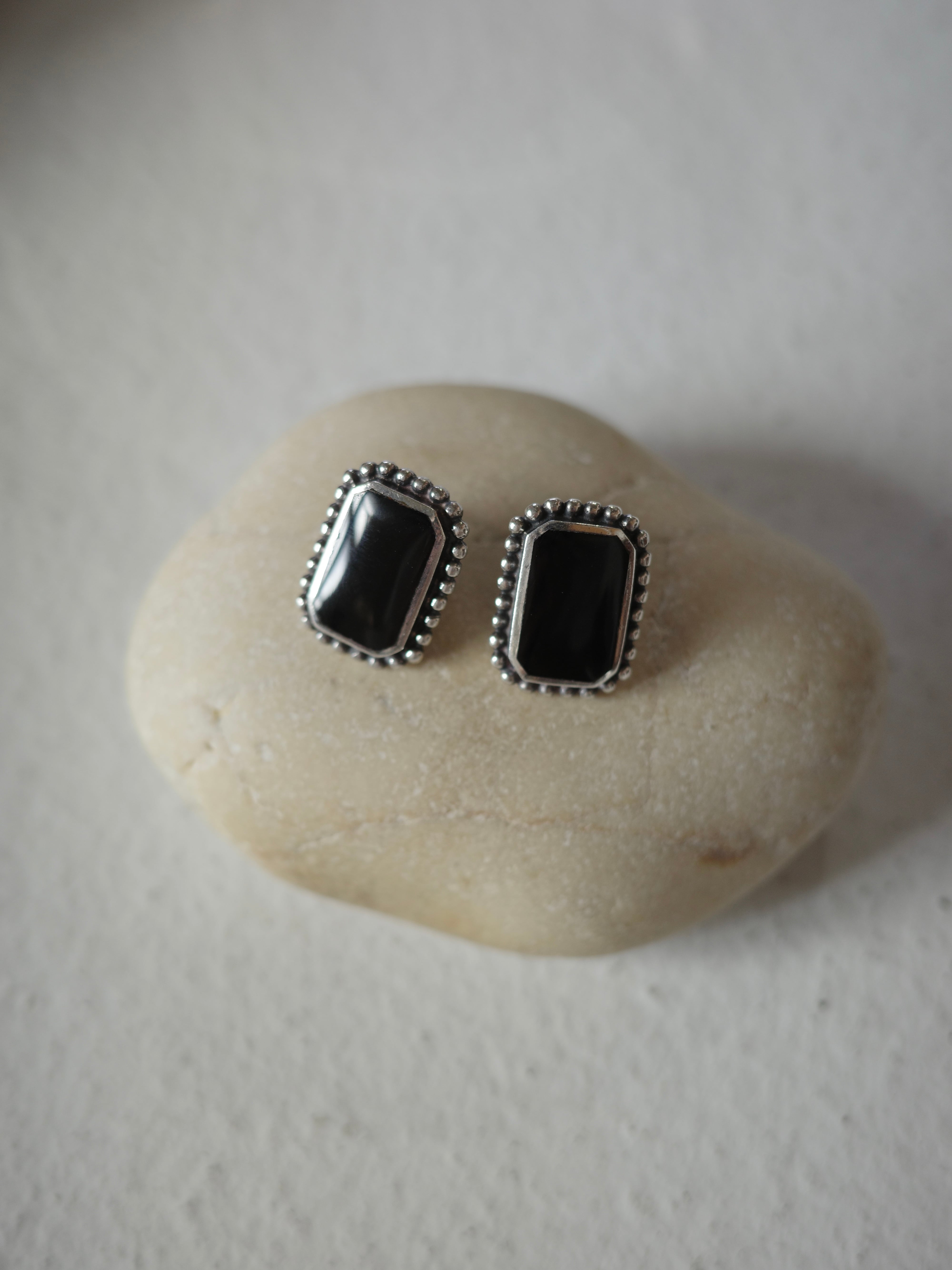 <vintage silver925>onyx square pierce