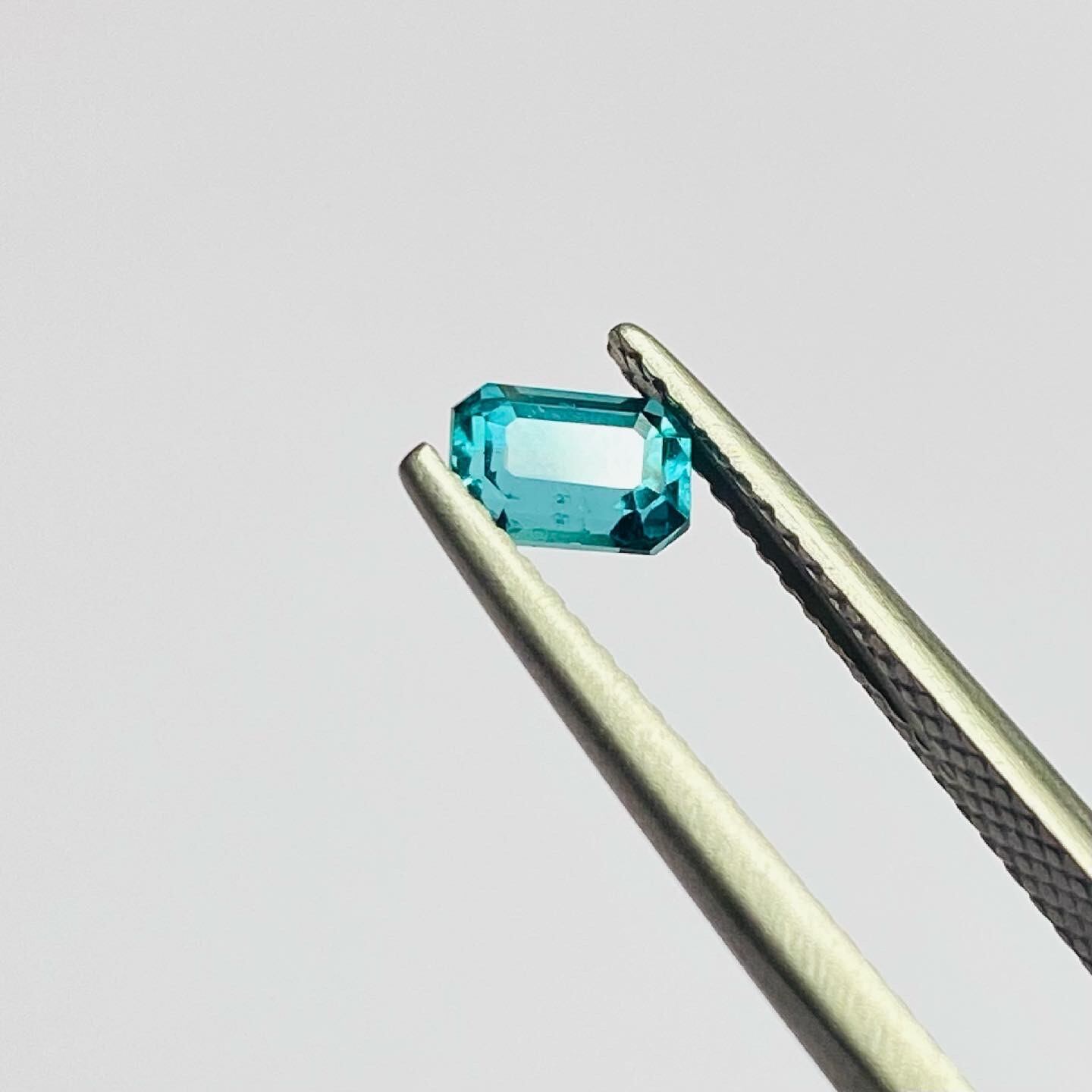 ちびっこイケメンインディゴトルマリン