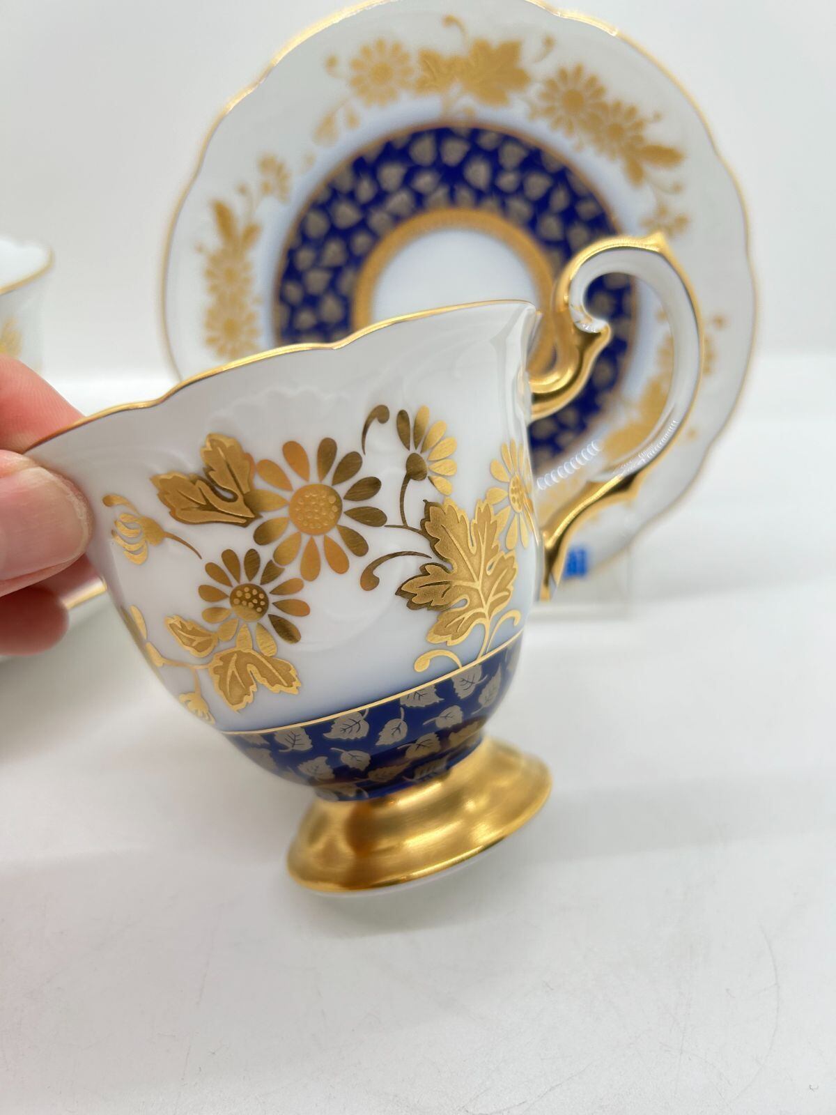 大倉陶園】 金白金蝕吉祥菊白樺文 瑠璃マロン碗皿揃 | 若林陶器