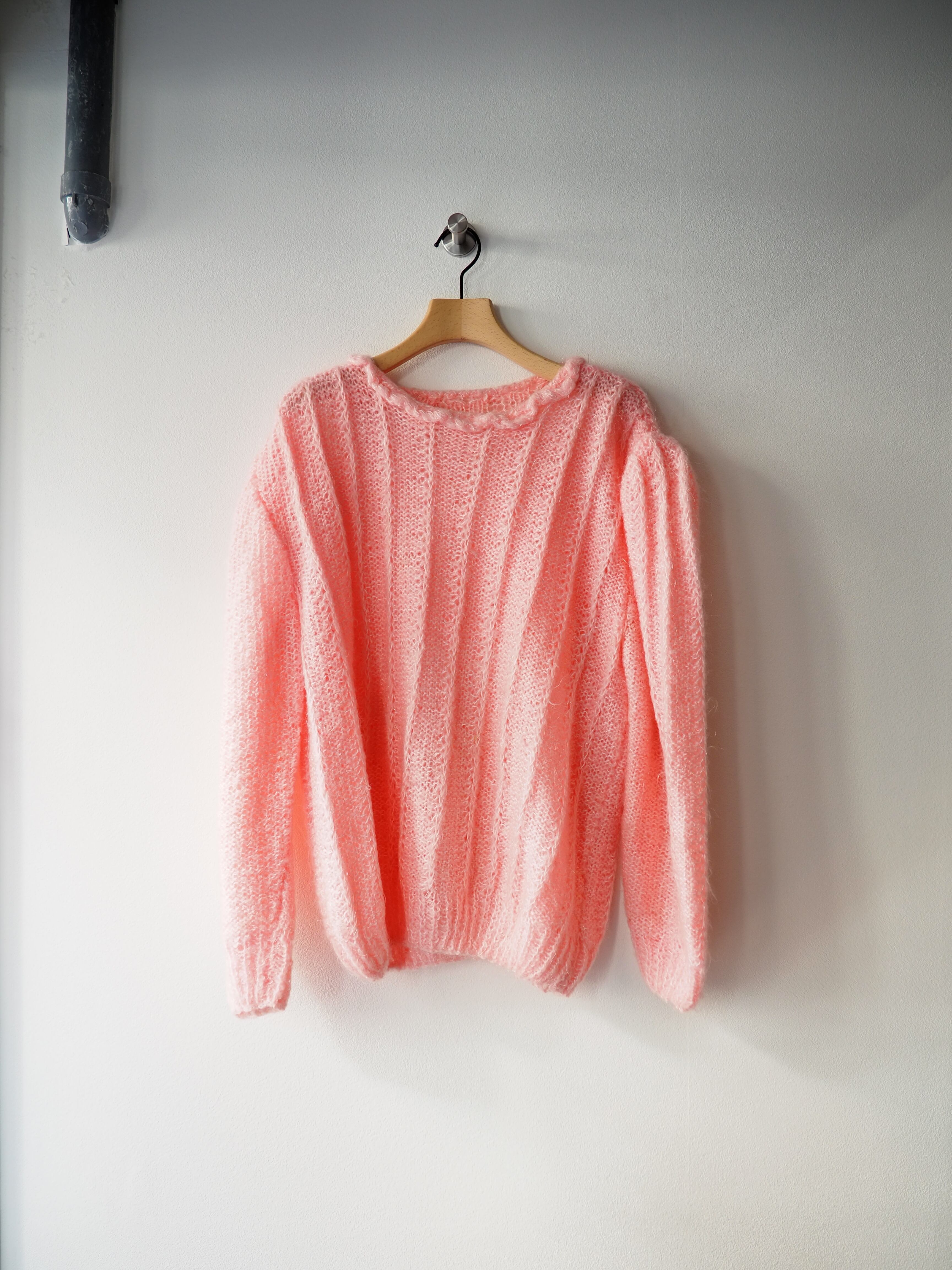 puff sleeve knit tops