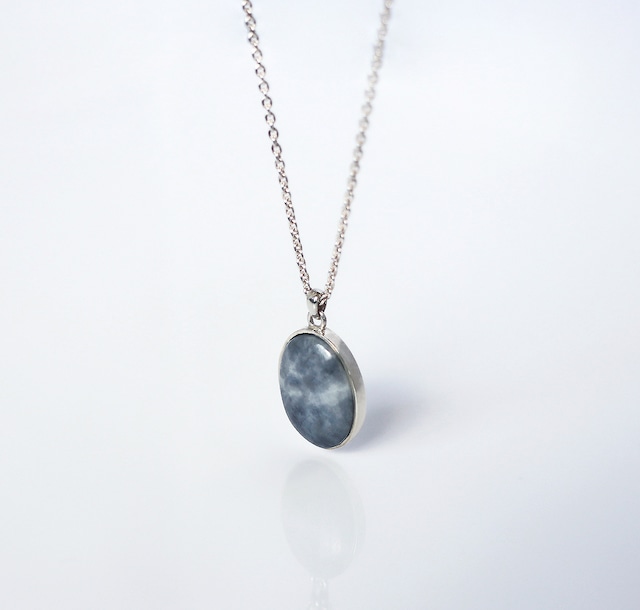 HISUI 'EN'  / Necklace (Grey)