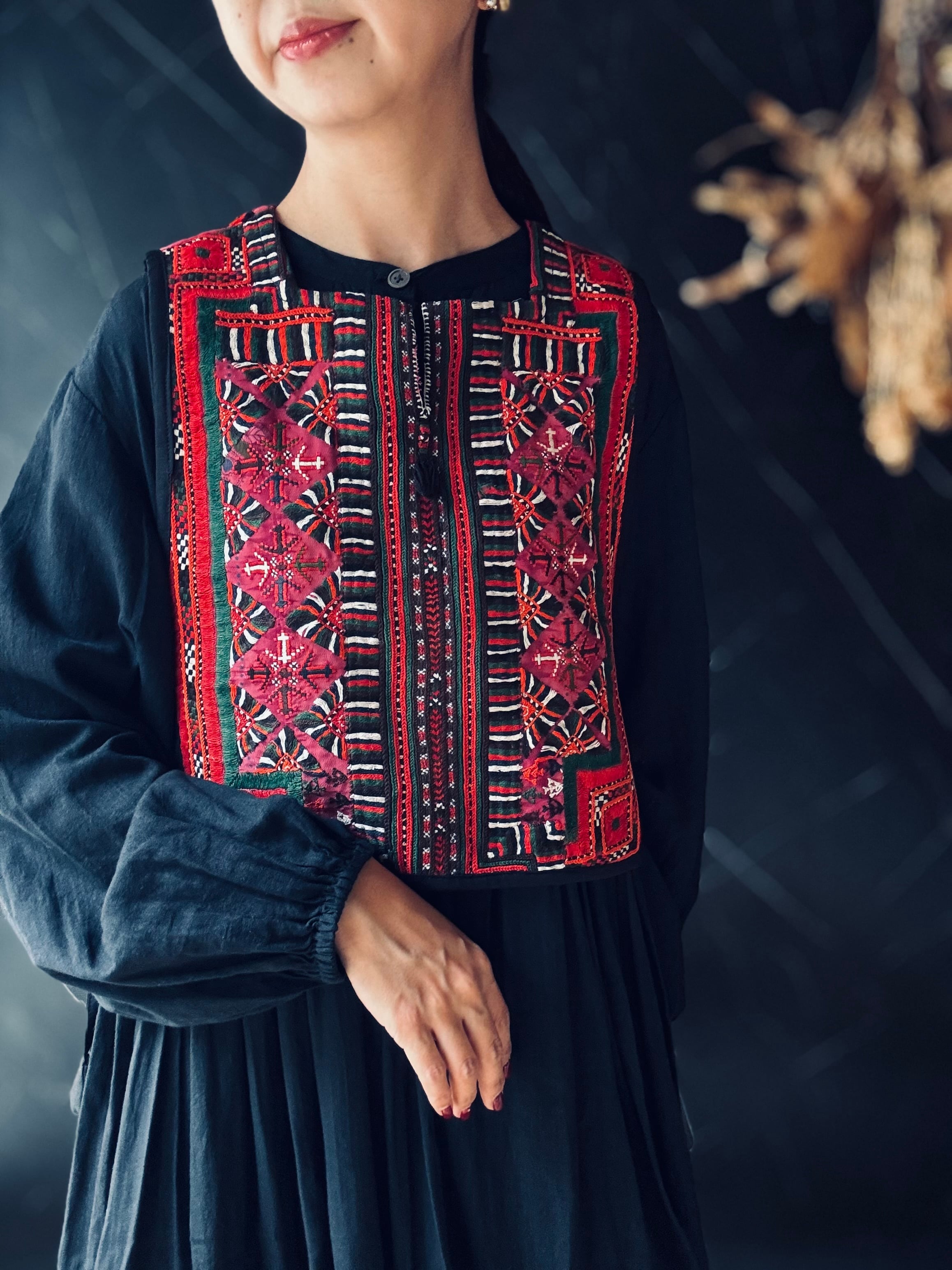 ALL ITEM | Balochito ｜ バロチ刺繍ベスト専門店