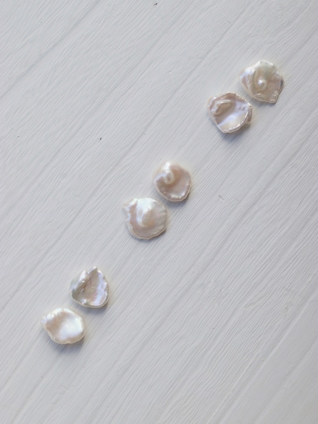 baroque pearl petal accessory