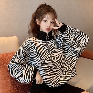 【韓国通販 dgo】stand-up collar zebra pattern tops（A1208）