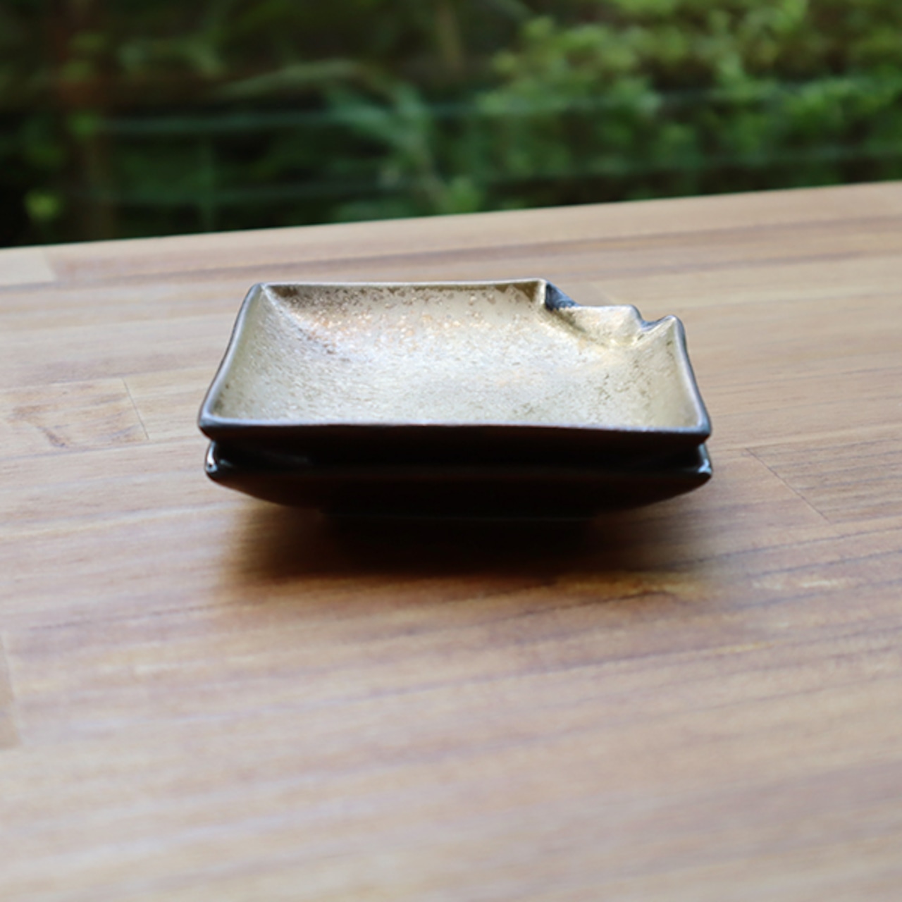 有田焼　黒柚子折紙小皿　（金・銀） 33-066