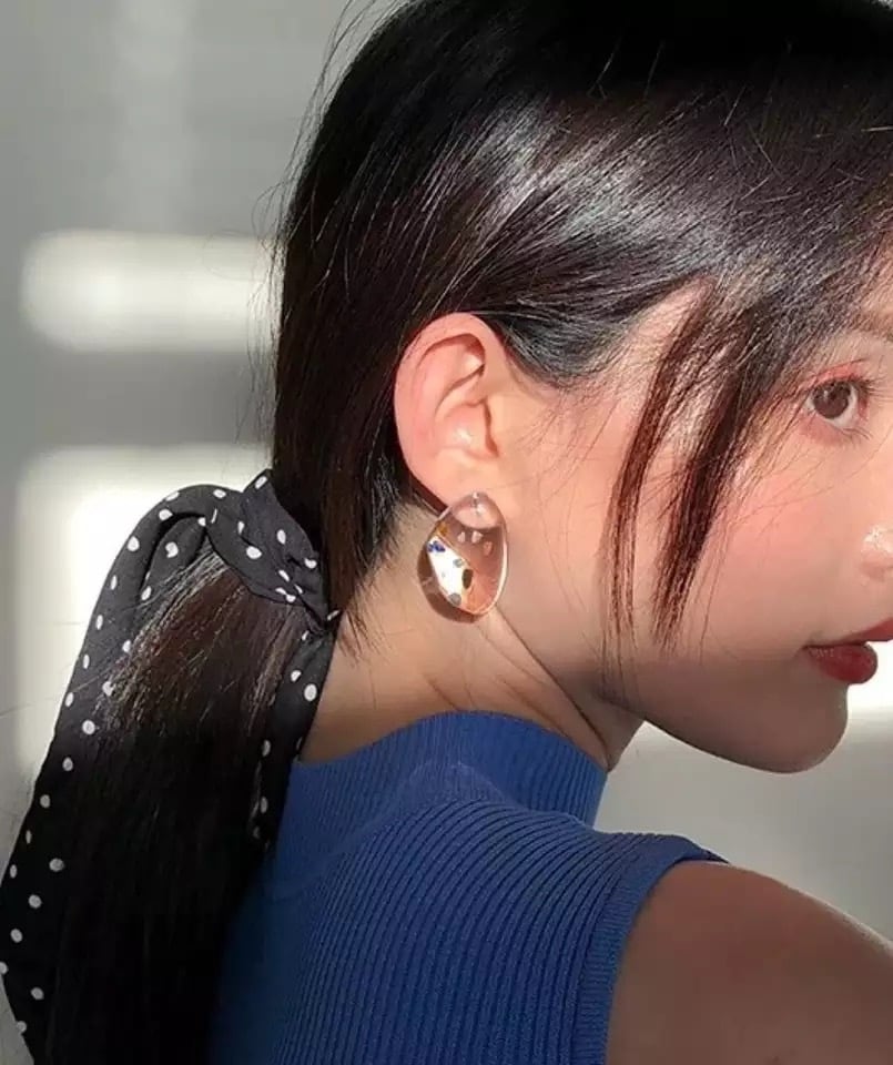 送料無料【予約商品】 (80062) 水滴 透明 ユニーク ピアス 個性的