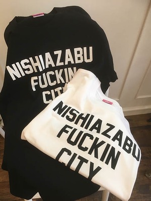 NISHIAZABU FUCKIN CITY ロングT-SHIRT