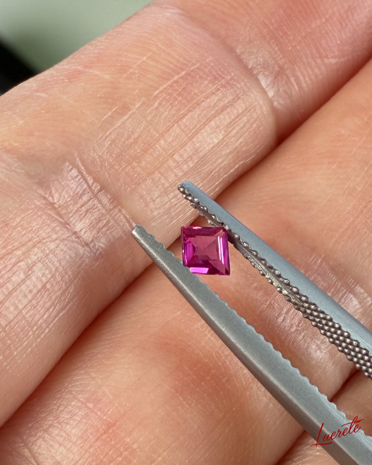 Natural Ruby 0.25ct Loose Gemstone｜天然ルビー 0.25ct ルース【LE-0065】