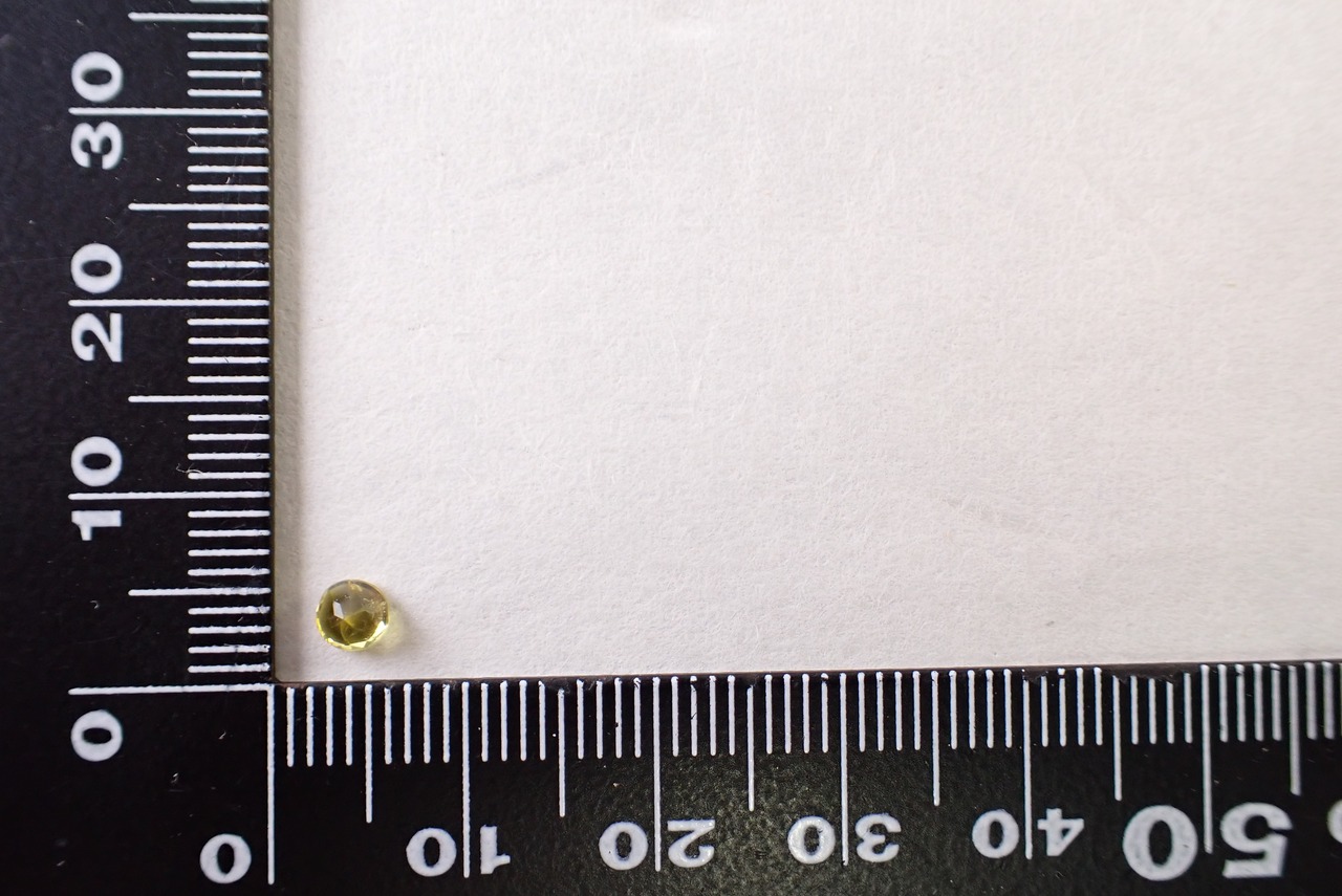 ジルコン　0.30ct　 [D9-62]
