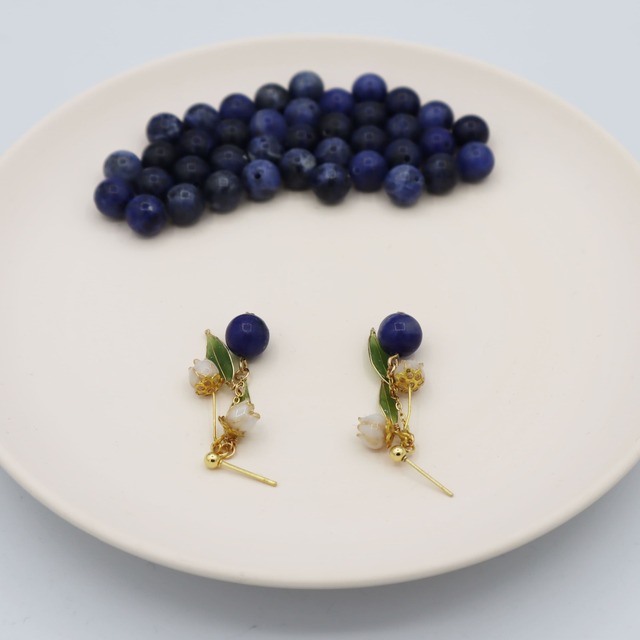 blueberryピアス（sodalite）