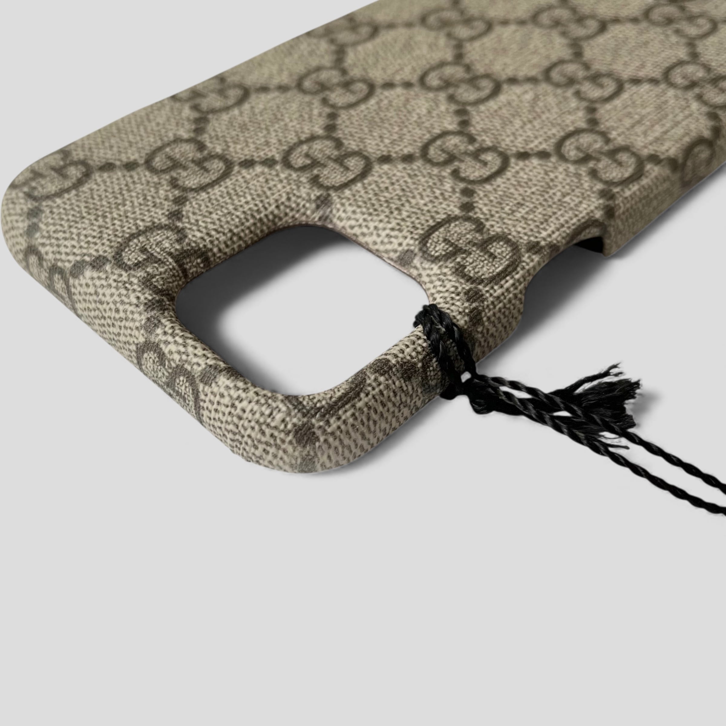 GUCCI グッチ GGスプリーム iPhone13 ケース 701330 | BRAND RESORT