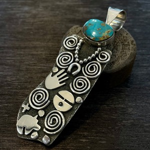 アレックスサンチェス(AlexSanchez) ロイストンメイデンTOP