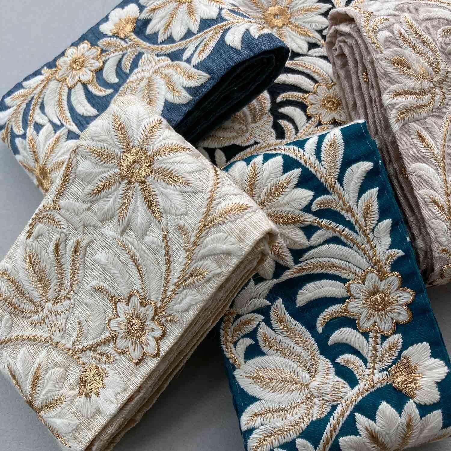 再入荷〉ゴールド×白すいれん風刺繍リボン（1mカット） | Dua
