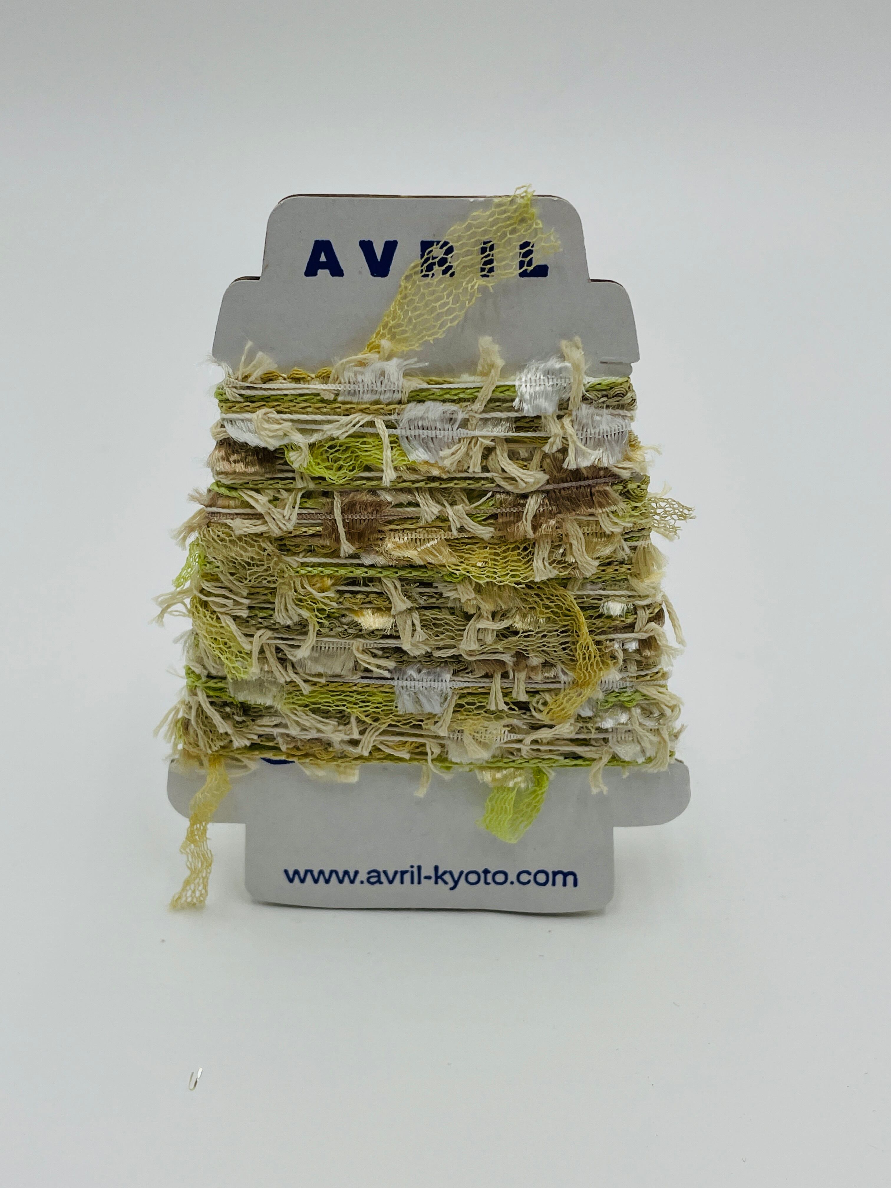 集めたくなる♬楽しい♬可愛い♡『ちょこっと巻きのファンシー糸』AVRILペラコーン282