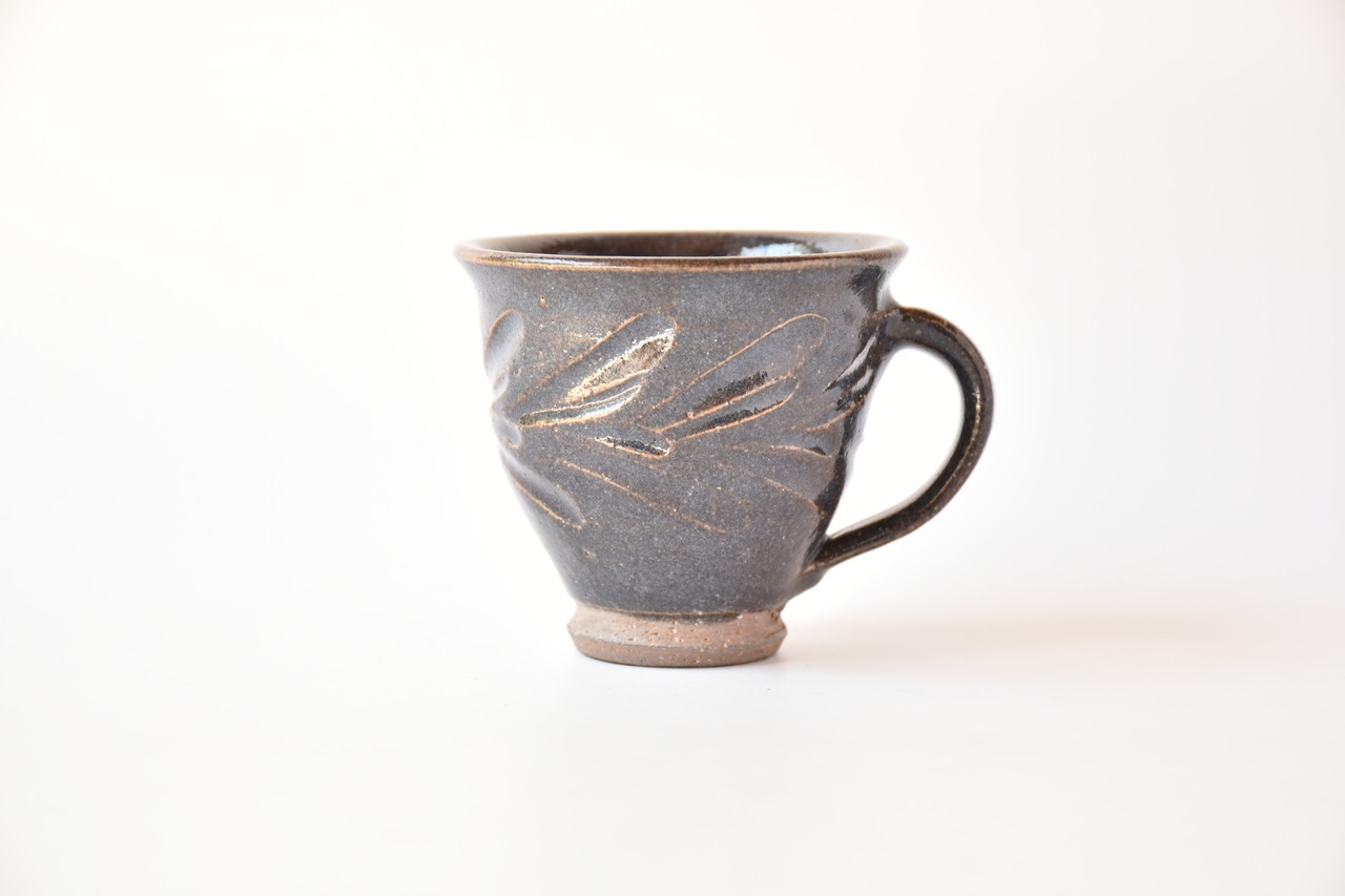 小代瑞穂窯 / 福田るい : しのぎマグカップ 青 草紋しのぎ
