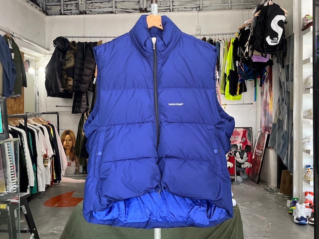 BALENCIAGA C-SHAPE DOWN VEST ROYAL 48 83595