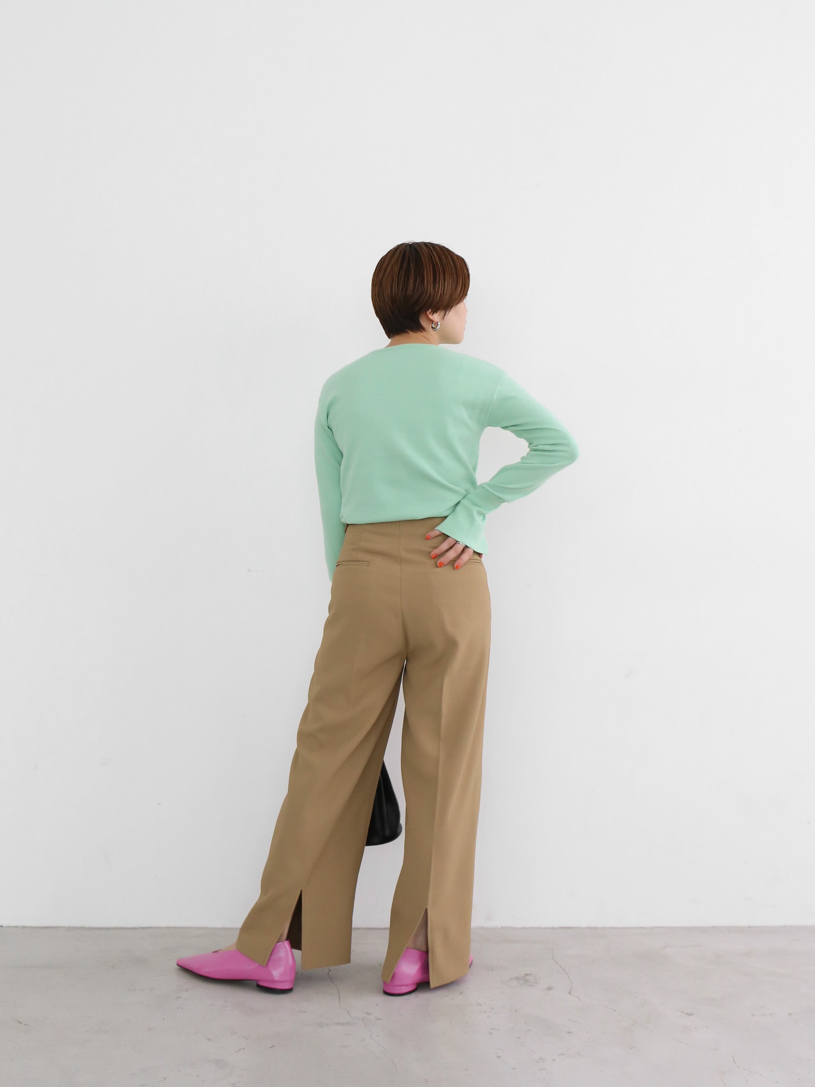 【Cara by Katrin TOKYO】back slit slacks