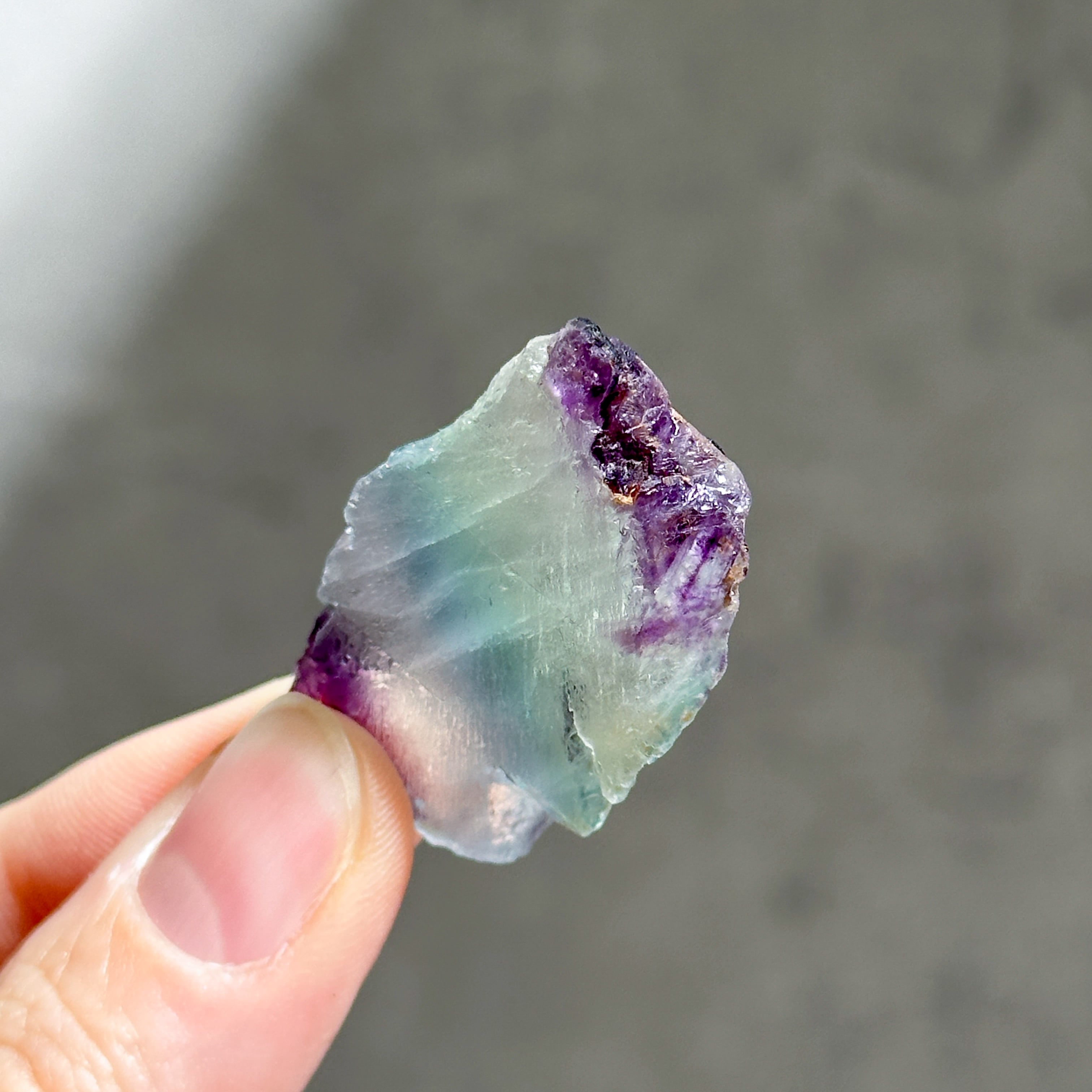 高品質✨レインボーフローライト原石 虹入り レインボーフローライト原石y2281 | 天然石爆売りのDream