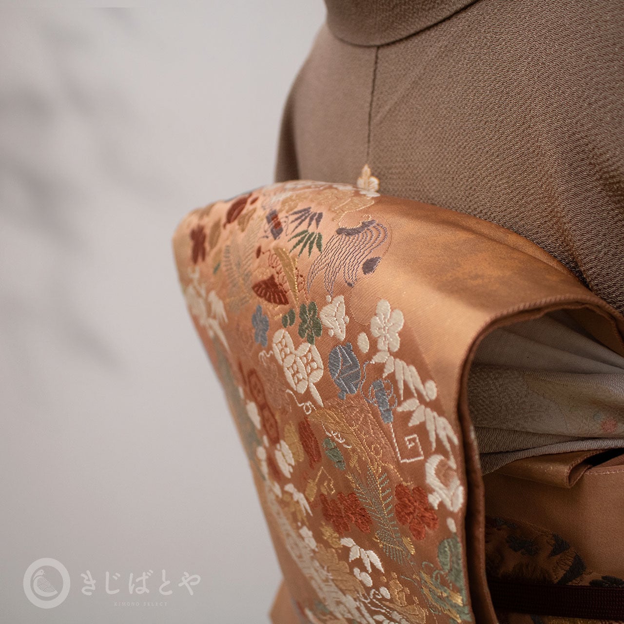 正絹 纁（そひ）色に宝尽くしの袋帯 | きじばとや