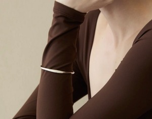 b011 【aura】 POND BANGLE