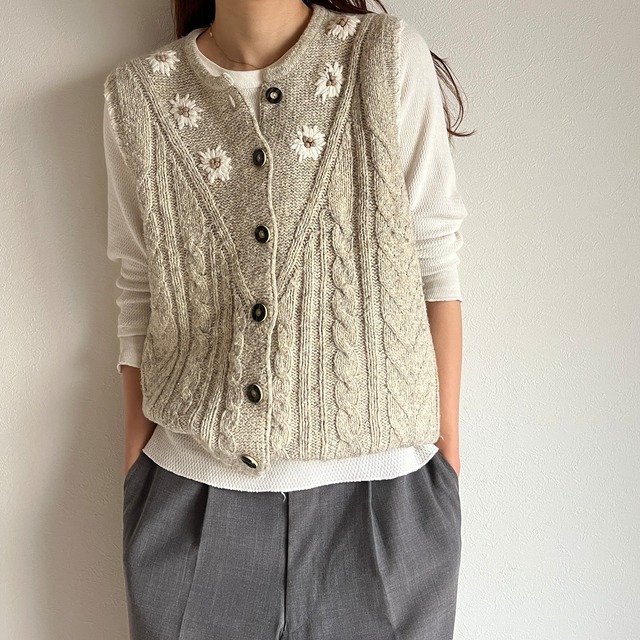 EURO KNIT VEST