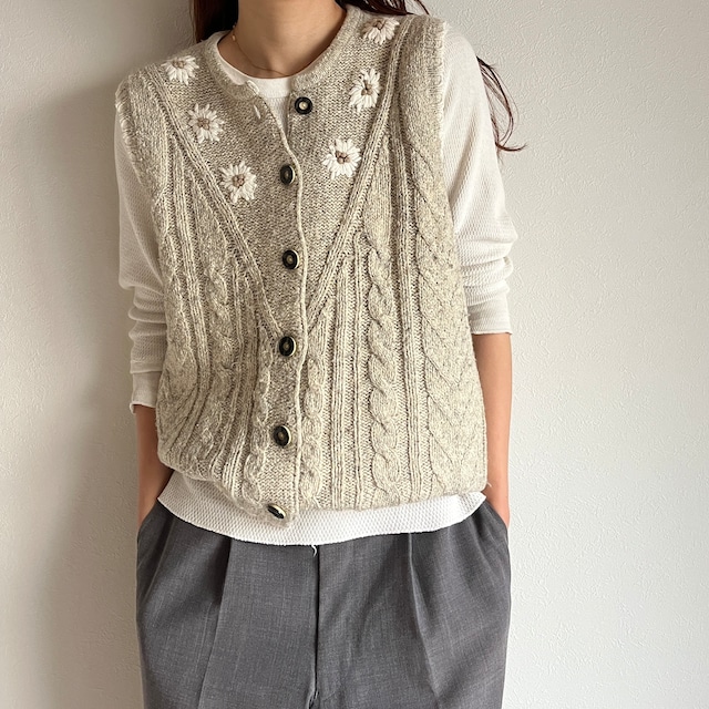 EURO KNIT VEST