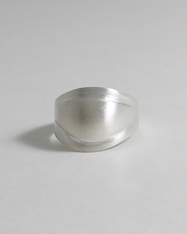 Form Ring 04