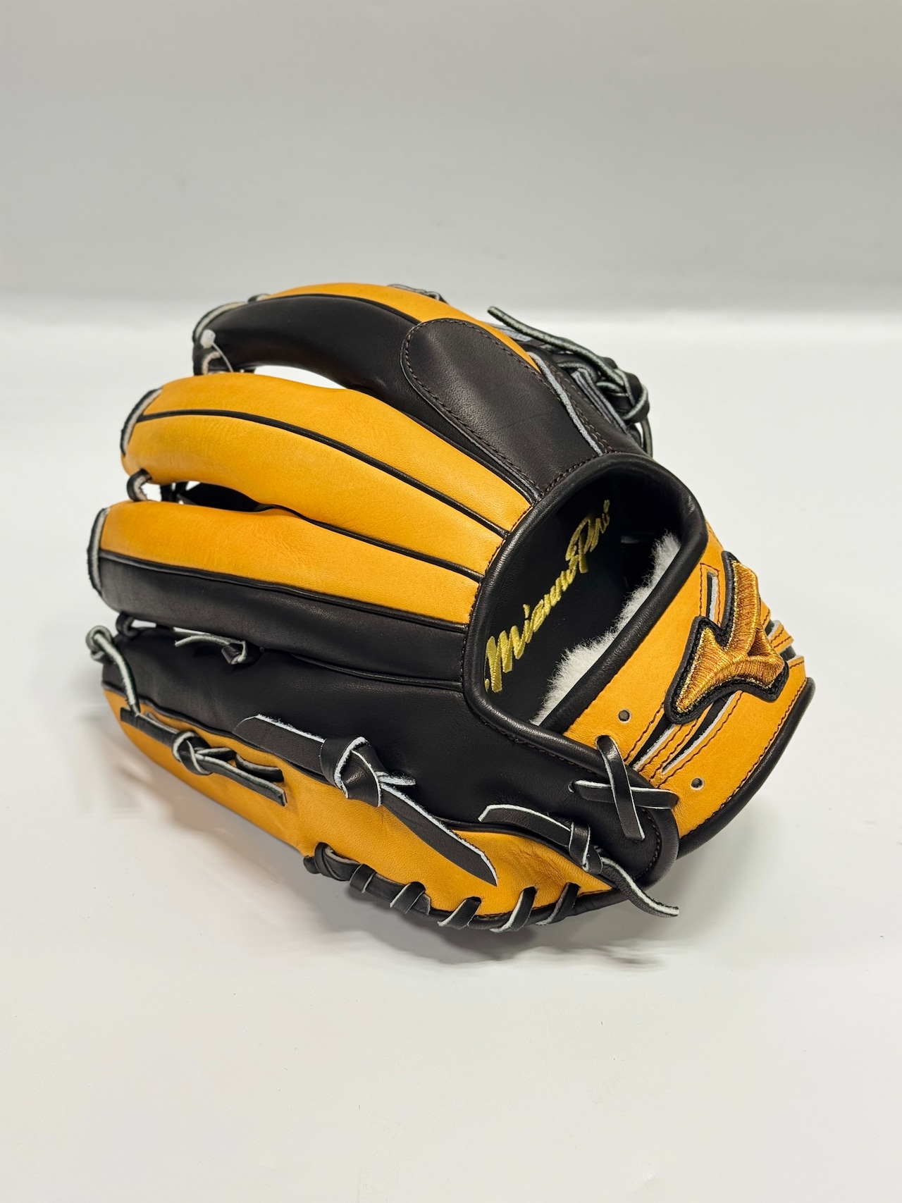 MIZUNO PROーミズノプロ 軟式 Crafted Edition 紅林モデル ブラック×ビターオレンジ・画像3