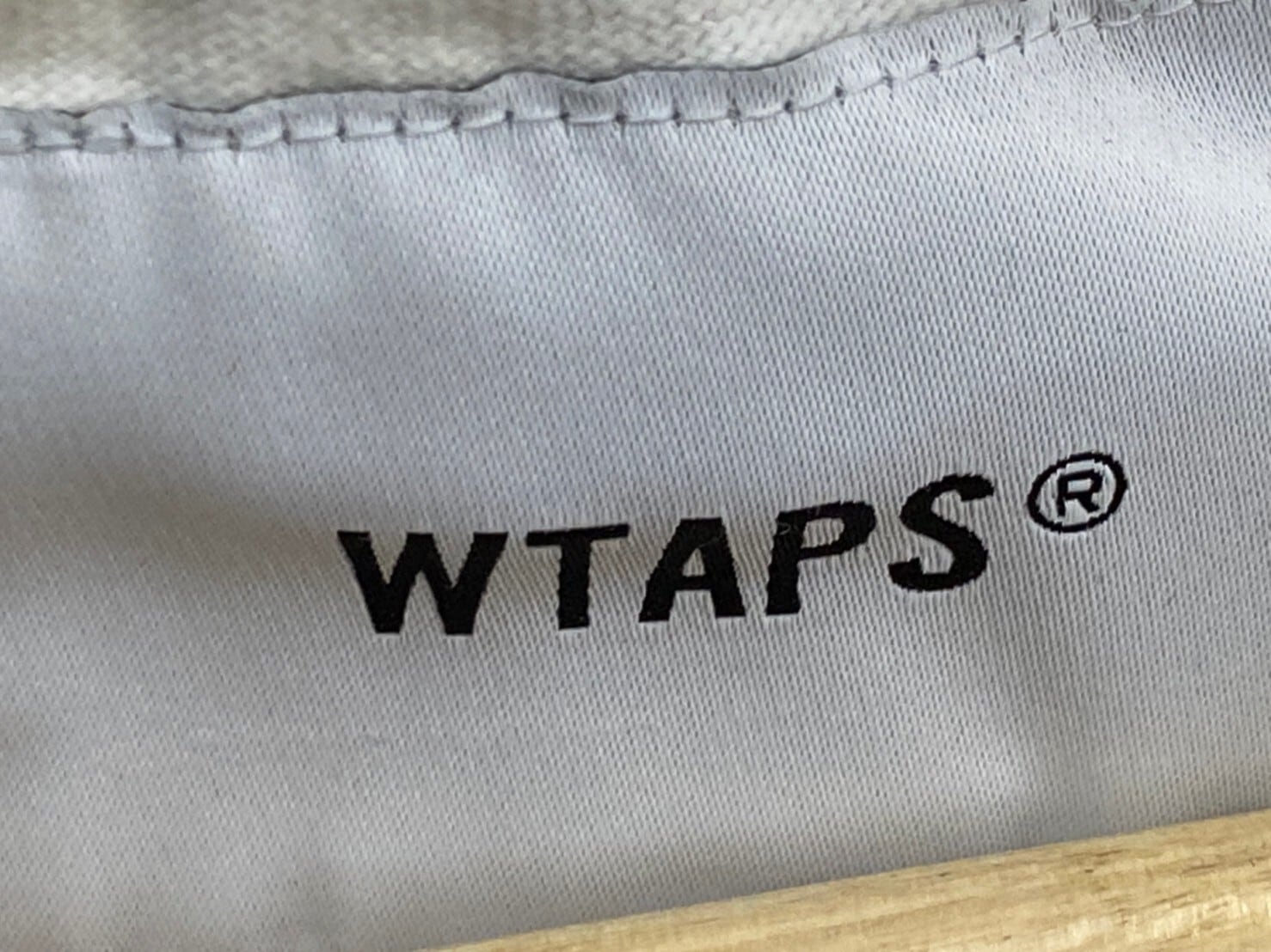 WTAPS SNEAK PEAK TEE. COTTON WHITE 01 06443 | BRAND BUYERS OSAKA