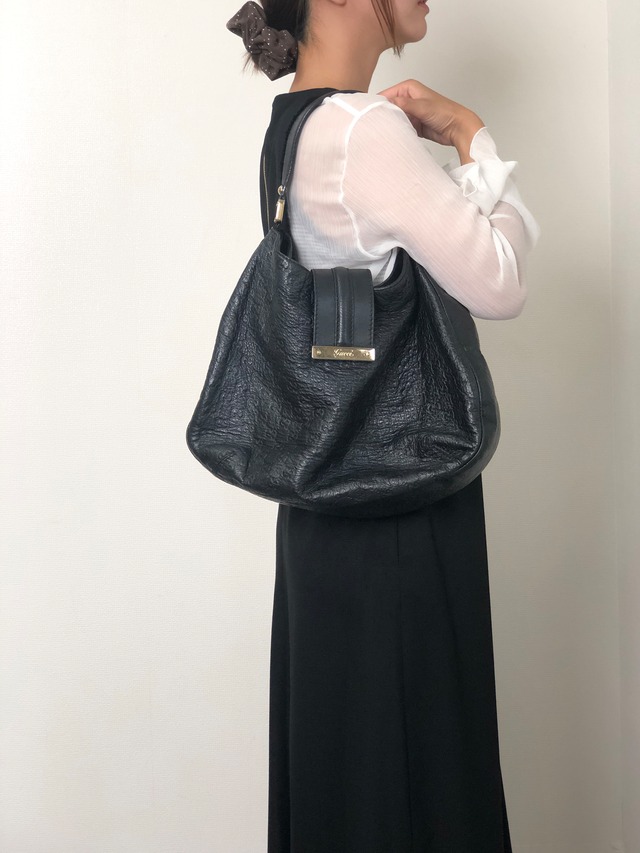 GUCCI グッチ GG ショルダーバッグ ブラック GUCCIプレート レザー ホーボーバッグ vintage ヴィンテージ オールド f2bysj