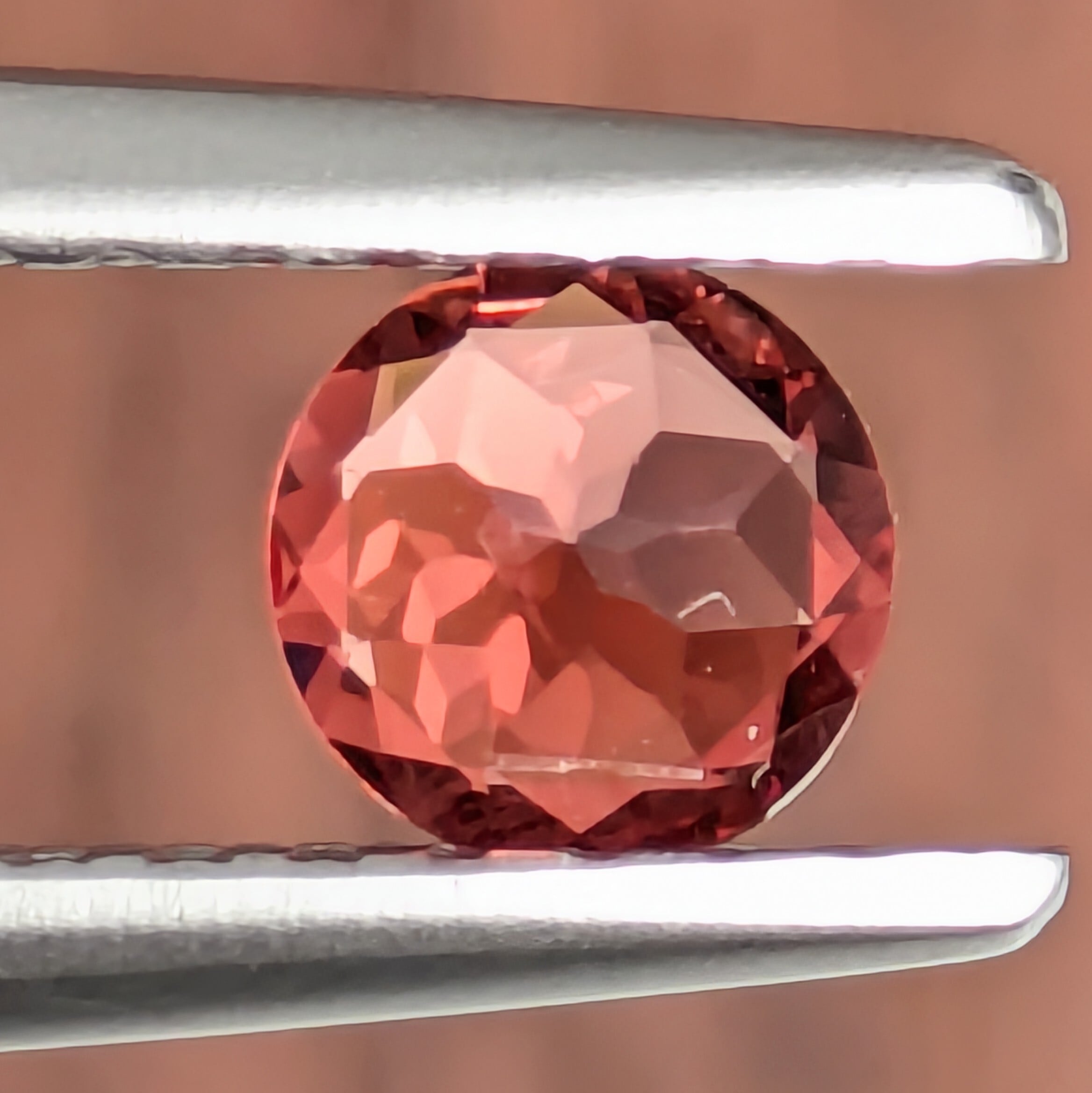 オレンジスピネル ルース ミャンマー・モゴック産【0.28ct】 PRO209382