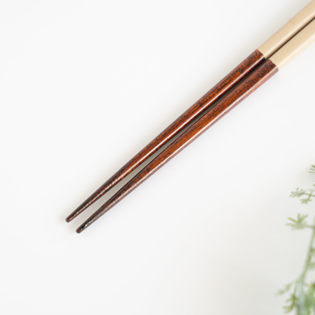 漆塗りのお箸 白（ベージュ） 21cm/23cm | わたなべ木工芸WEB SHOP