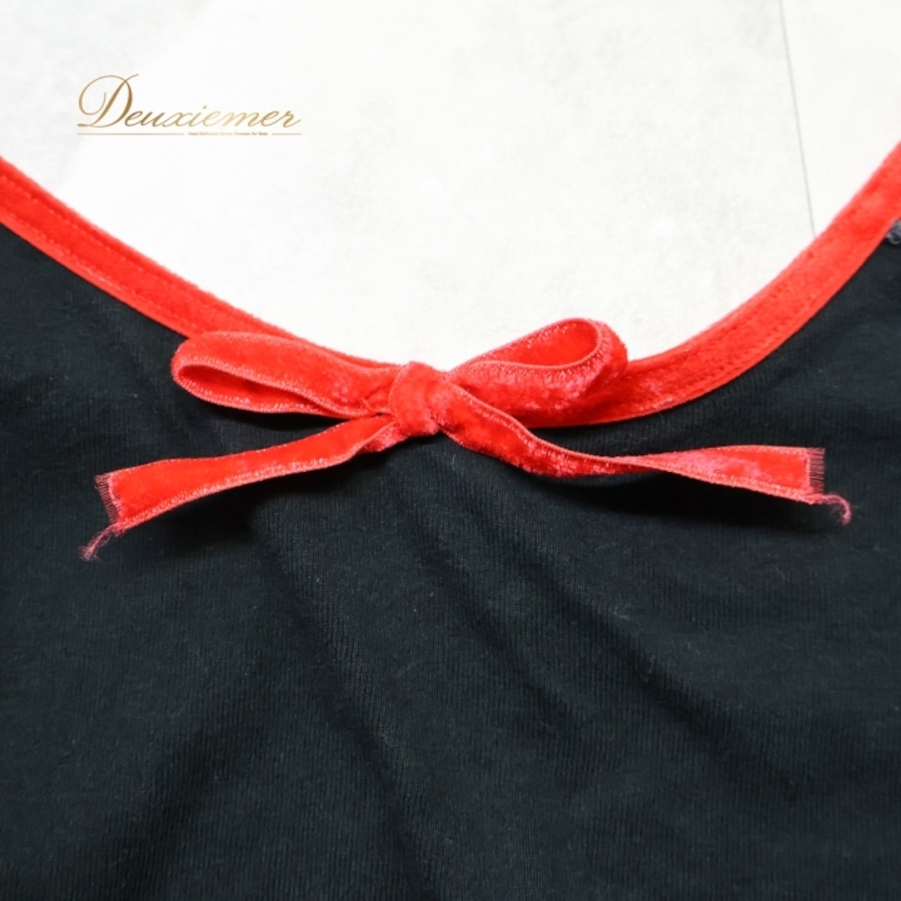 社交ダンス 衣装 トップス Tシャツ ブラック系 チャコット Luigi 黒 赤 日本製 練習 レッスン 伸縮 ストレッチ バレエ ヨガ リボン 半袖 かわいい シンプル ダンス衣装 イベント Chacott レッド系 グレイ系