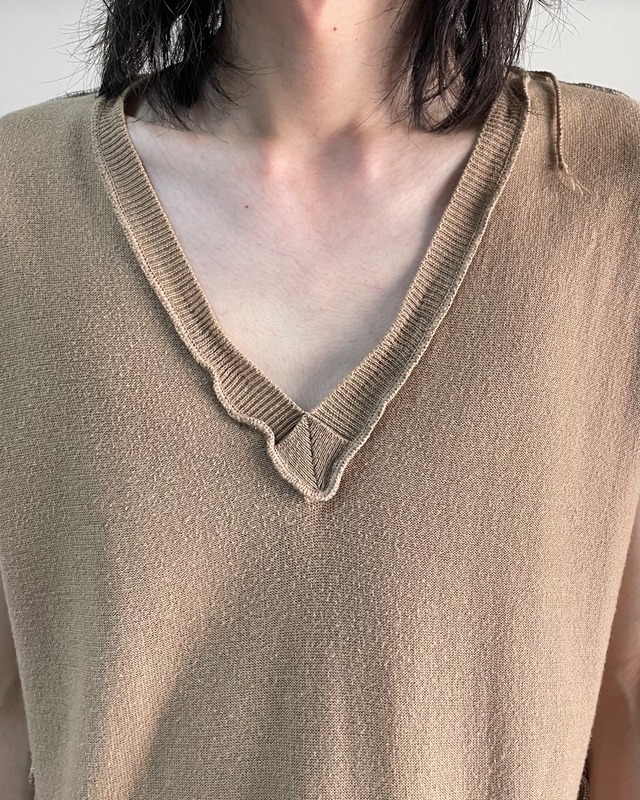 【2003s/s Maison Martin Margiela】inside out v-neck no sleeve