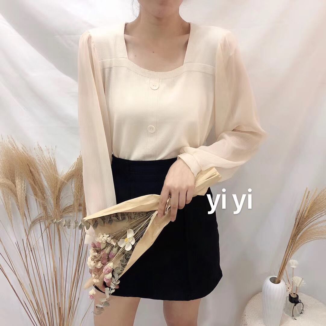 スクエアネックブラウス