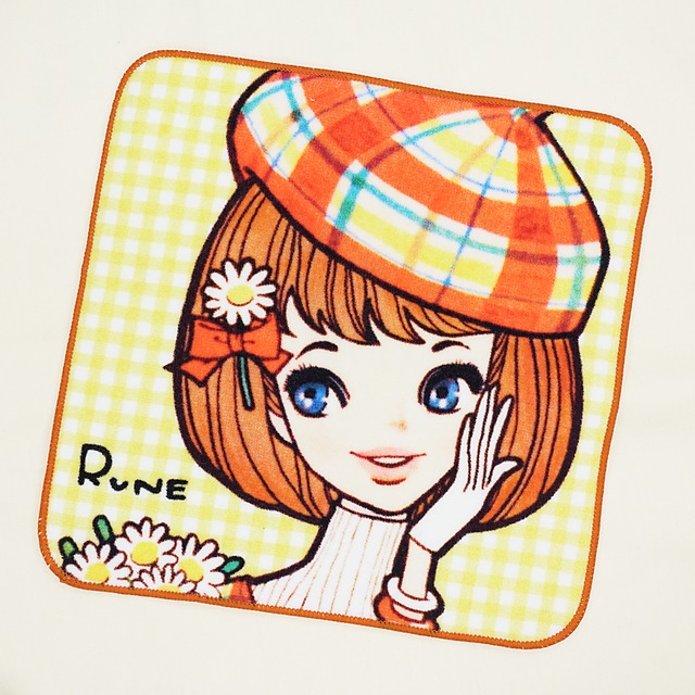 RUNEオリジナルハンカチタオル：ベレー帽の女の子 ※送料無料(メール便)