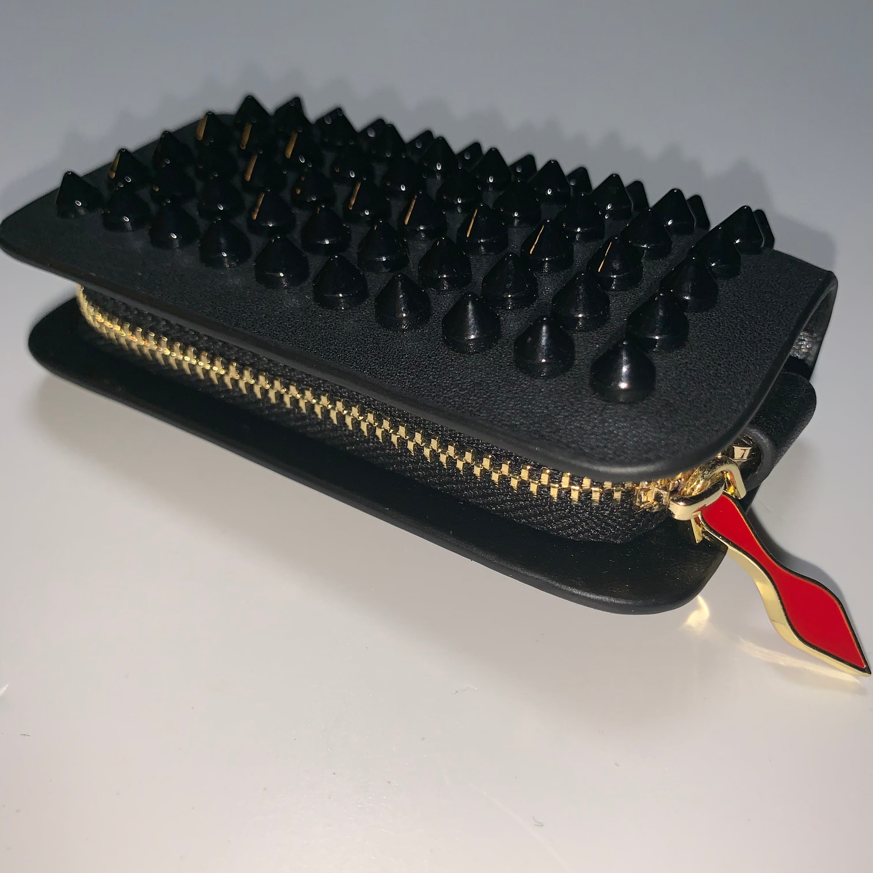 ルブタン　スタッズ付きブラックレザー　キーケース KeyCase】高級＊ブラック スタッズ レザー スマート キー ケース