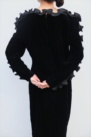 cinemaholic one-piece(Louis Feraud).