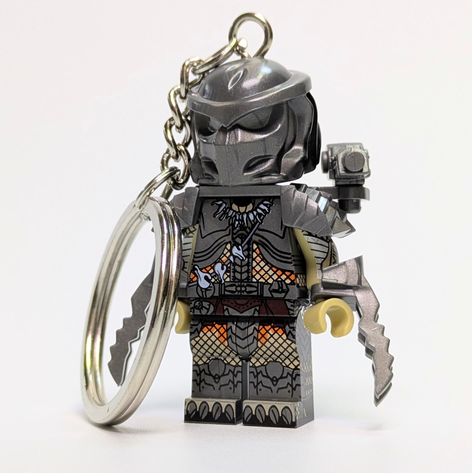 再入荷！【 ブロックフィギュアキーホルダー 】 AVP ( エイリアンvs