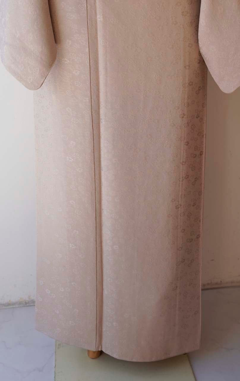 袷】灰梅地 桜地紋 色無地 | 大山キモノ・ちぇらうなぼるた